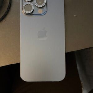 Apple iPhone 15 pro t-mobile unlocked